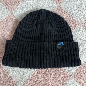 Nike SB Black Ribbed Knit Beanie
